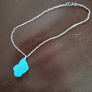 Elegant Silver and Genuine Turquoise 14g /70ct/ Necklace